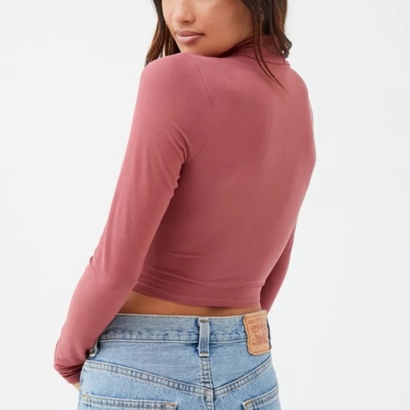 Urban Outfitters Maxine Cutout Mock Neck Top - Size S - Picture 2 of 13